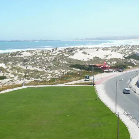 - Frente à E Vista Mar Peniche