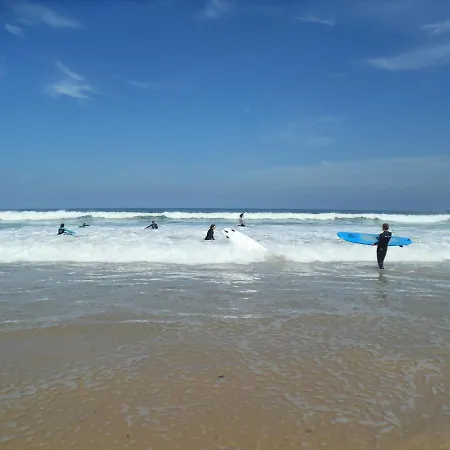 - Frente A E Vista Mar アパート