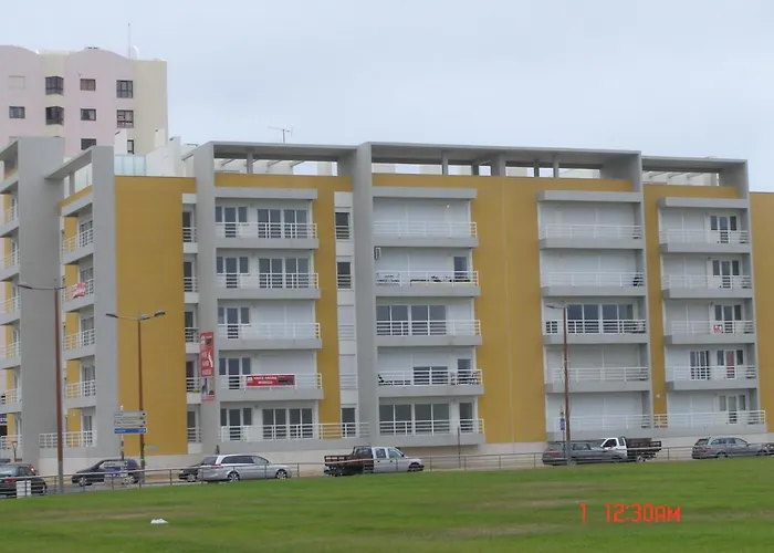 - Frente A E Vista Mar ペニシェ